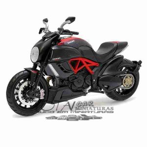 Ducati Diavel Carbon 1:12 Maisto