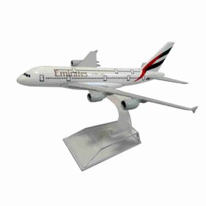 Avião Comercial Emirates Airbus A380