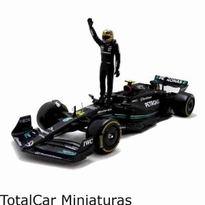 Mercedes AMG F1 W14 E 2023 Lewis Hamilton Nº 44 1:24 Burago Piloto